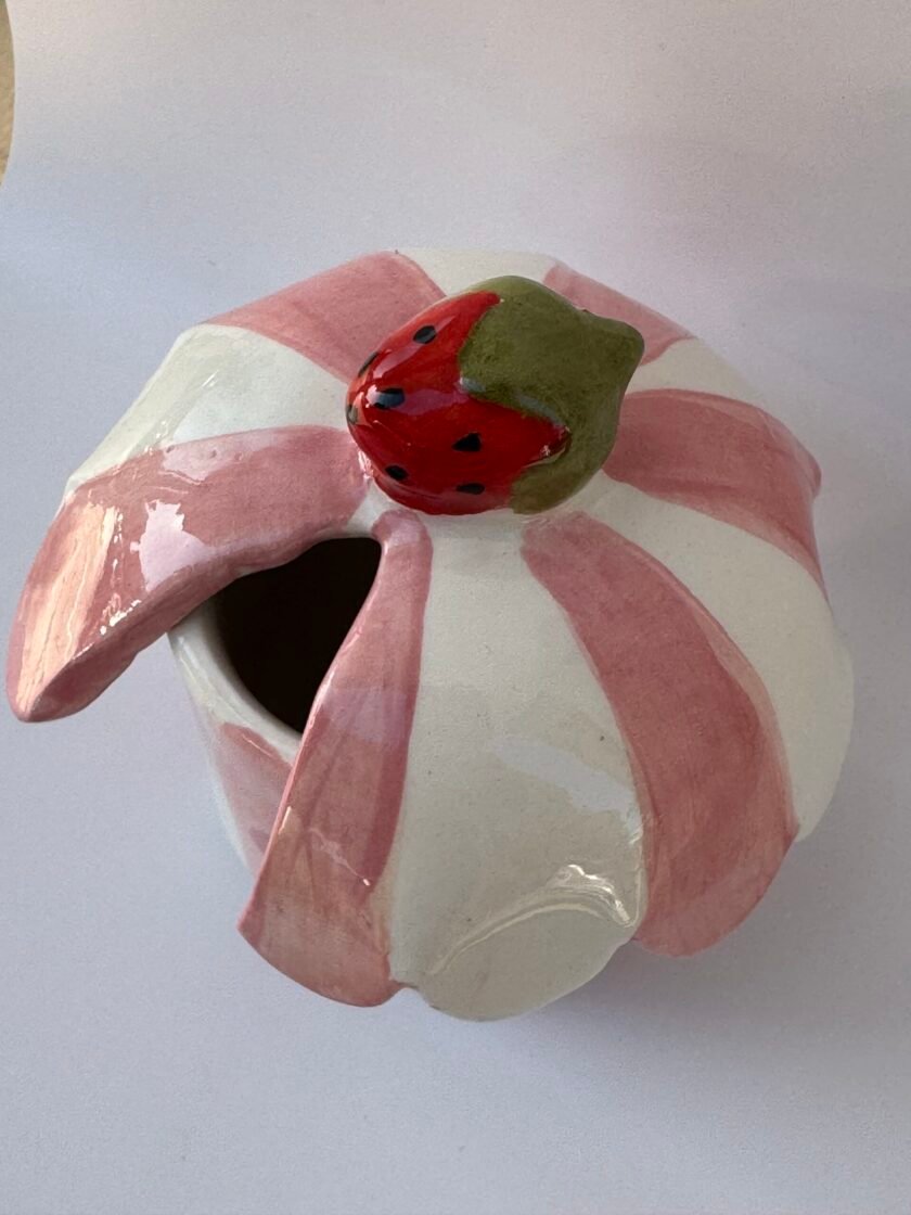 Ceramic Strawberry Sugar Bowl - Image 2