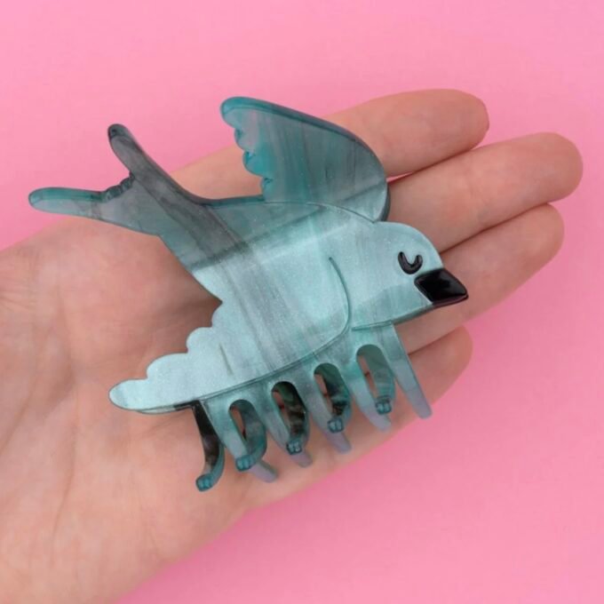 SWALLOW HAIR CLAW