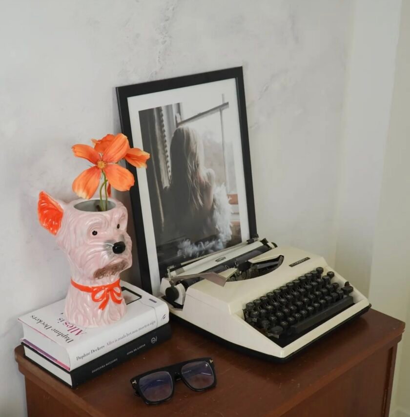 Vase -Flower Vase Dog - Pink/Orange - 14,5x13x23,5cm - Image 2