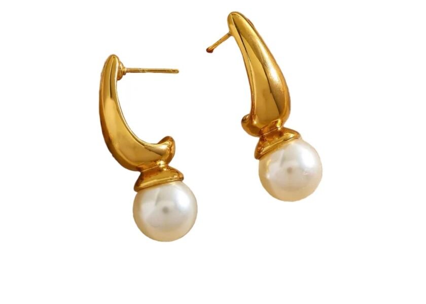 Pearl Earring
