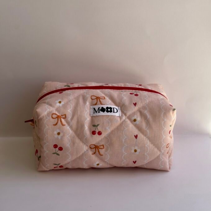 La Vita e Bella Classic Makeup Bag